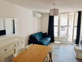 Studio tout confort Climatisé avec Wifi à 2mn à pied de la plage